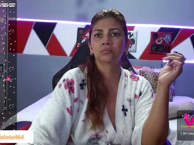Live sex webcam photo for jenifferlopez12 #275451953