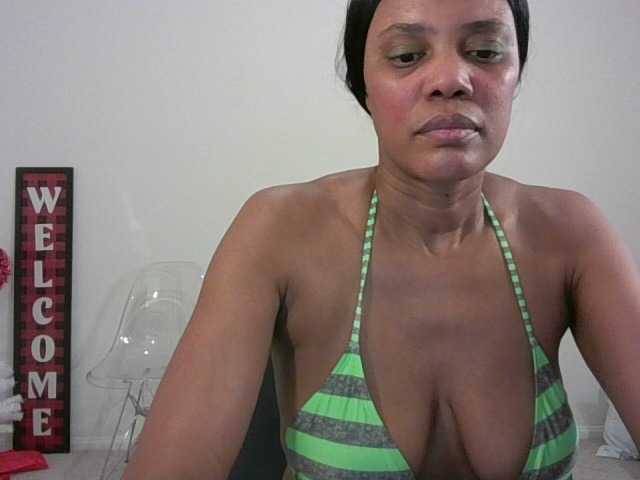 Live sex webcam photo for jenkini #277802152