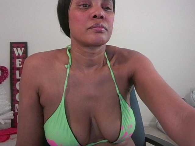 Live sex webcam photo for jenkini #278110083