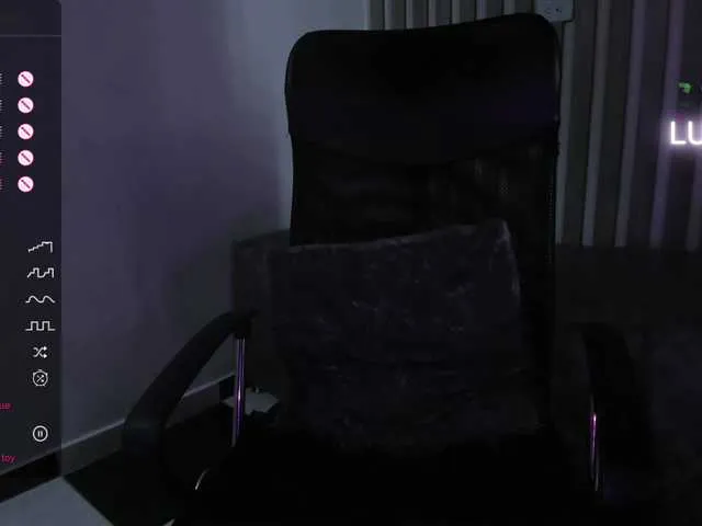 Live sex webcam photo for jenn-behrens #276274480