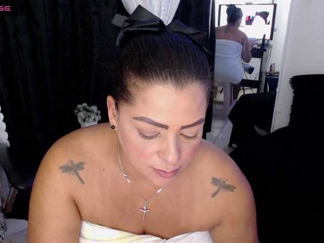 Live sex webcam photo for jenn-sexy #276337951