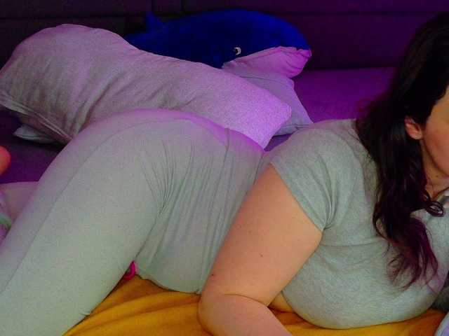 Live sex webcam photo for jennasxy19 #291154079