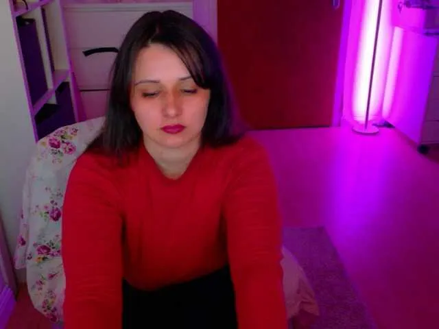 Live sex webcam photo for jennasxy19 #292384058