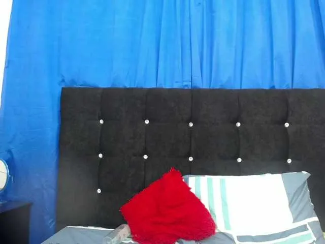 Live sex webcam photo for jennicruz #272775034