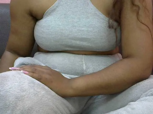 Live sex webcam photo for jenniella #290812931