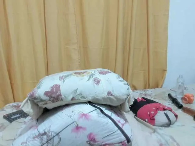 Live sex webcam photo for jennifersmit1 #291708697