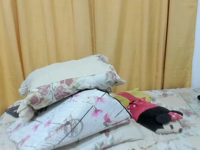 Live sex webcam photo for jennifersmit1 #292043158