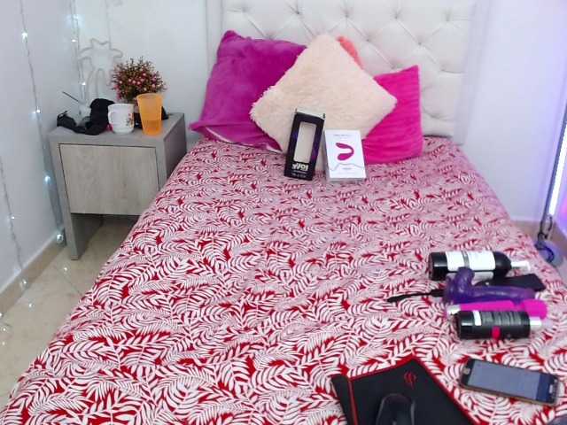 Live sex webcam photo for jennyssa #273274705