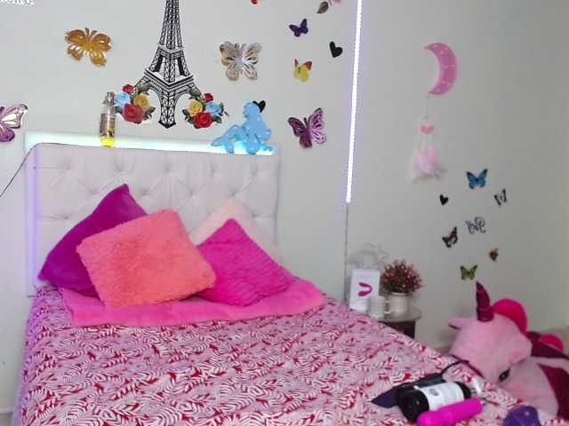 Live sex webcam photo for jennyssa #273679265