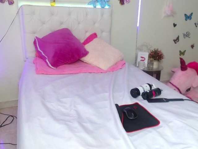 Live sex webcam photo for jennyssa #273756319