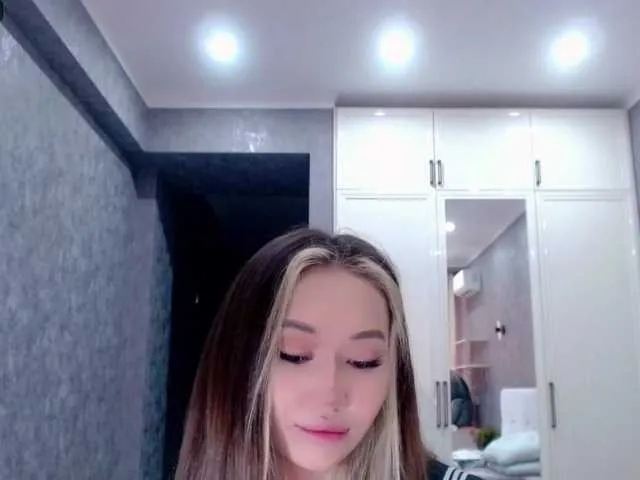Live sex webcam photo for jenycouple #277676640