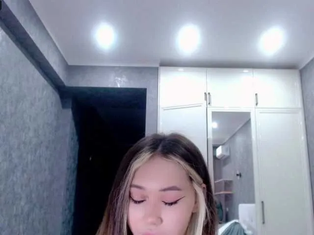 Live sex webcam photo for jenycouple #277830365