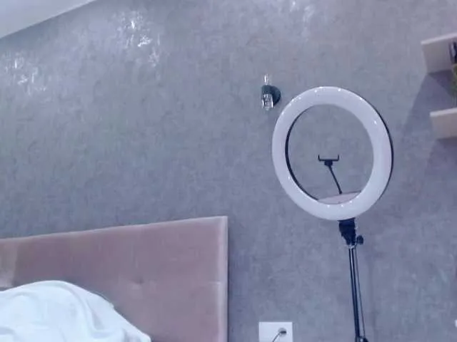 Live sex webcam photo for jenycouple #278238322
