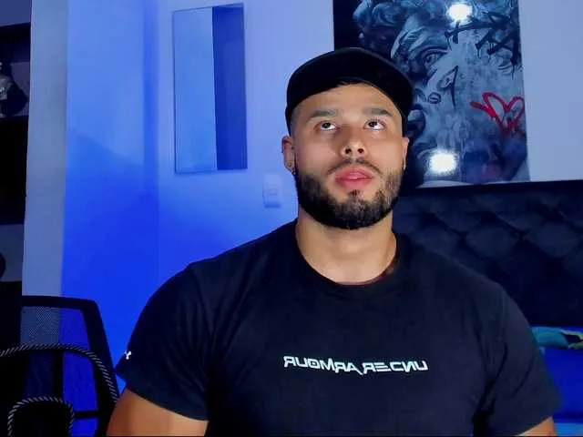 Live sex webcam photo for jeremyGT1 #275799828