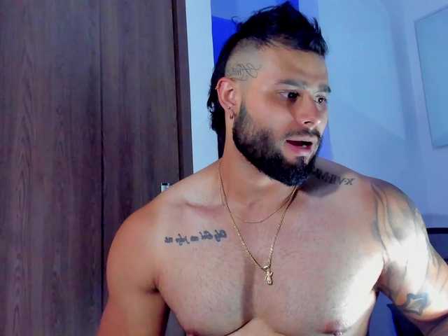 Live sex webcam photo for jeremyGT1 #276089518