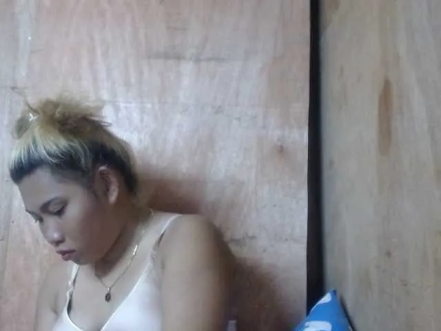 Live sex webcam photo for jerlencumshow #272725762