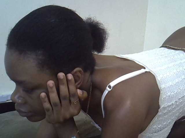 Live sex webcam photo for jesicakimani #292031836