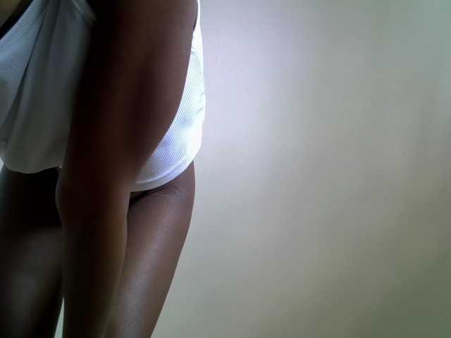 Live sex webcam photo for jesicakimani #292294807