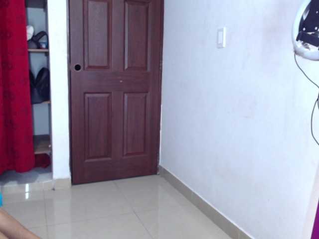 Live sex webcam photo for jesse-james-1 #274527000