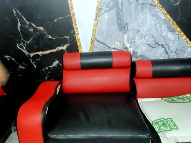 Live sex webcam photo for jessi-and-boy #291690981