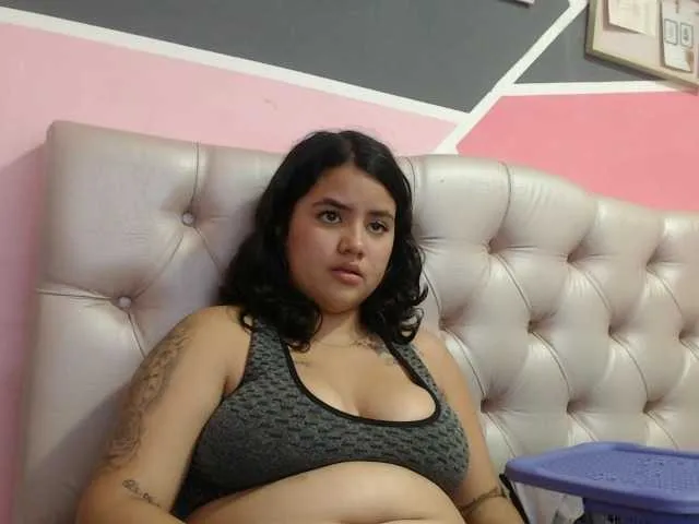 Live sex webcam photo for jessica-sweety #290232034