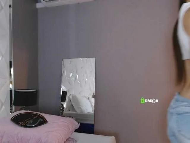 Live sex webcam photo for jessica23a #274535000