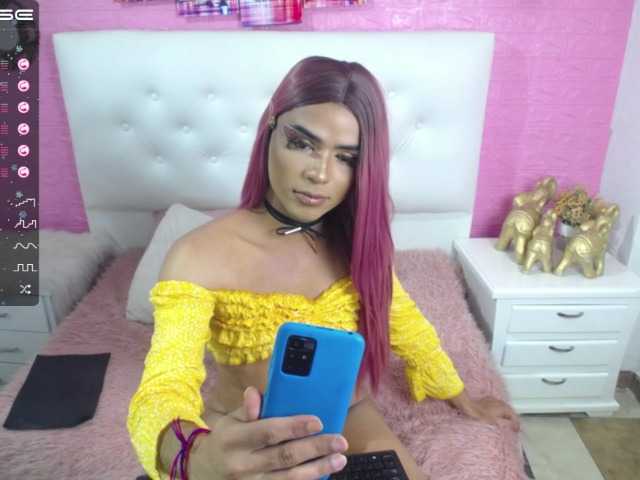Live sex webcam photo for jessie-doll #273520945