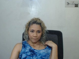 Live sex webcam photo for jessluc #163110647