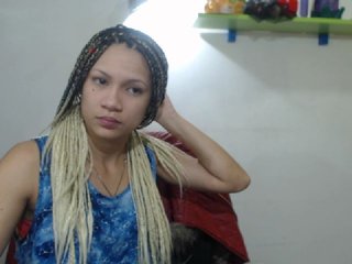 Live sex webcam photo for jessluc #169033427