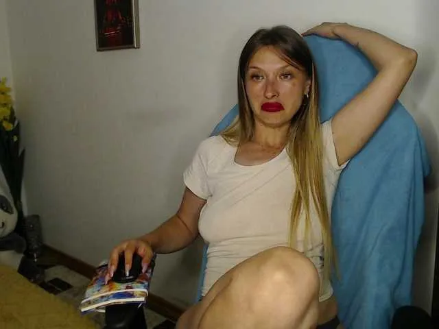 Live sex webcam photo for jessy-jessy #291333538