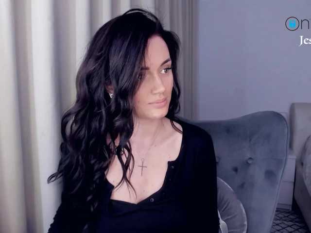 Live sex webcam photo for jessykm123 #272037095