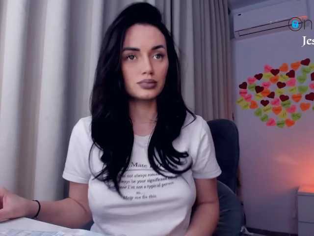 Live sex webcam photo for jessykm123 #272149297