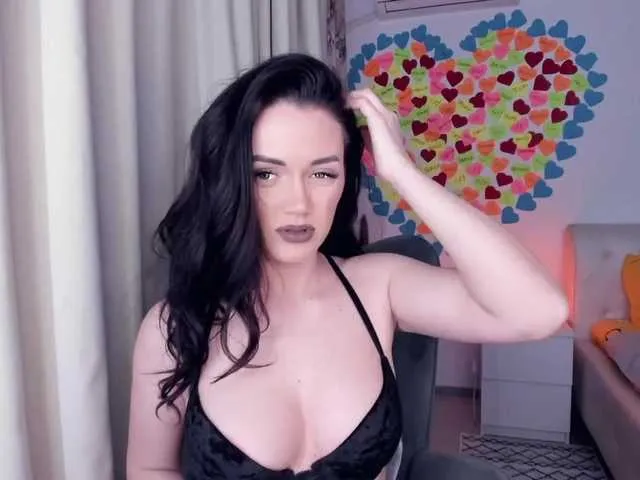 Live sex webcam photo for jessykm123 #272346397