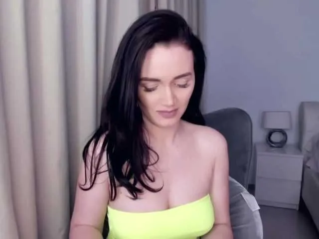 Live sex webcam photo for jessykm123 #272866814