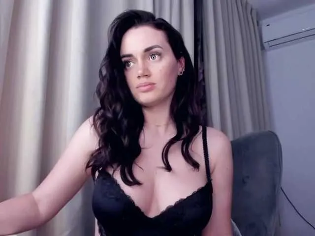 Live sex webcam photo for jessykm123 #273284788