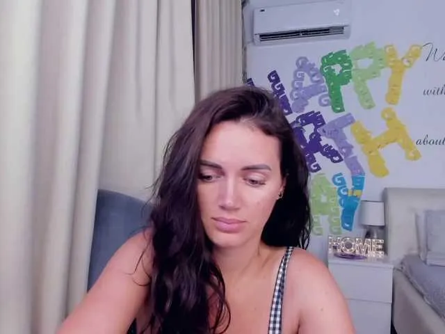 Live sex webcam photo for jessykm123 #275545986