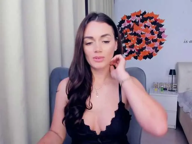 Live sex webcam photo for jessykm123 #276503315