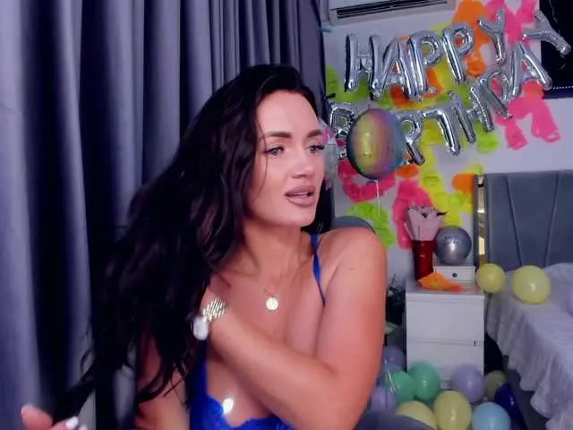 Live sex webcam photo for jessykm123 #278186711