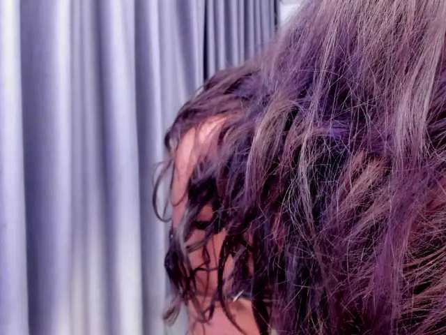 Live sex webcam photo for jessykm123 #289823379