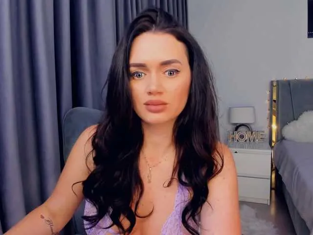 Live sex webcam photo for jessykm123 #290348794