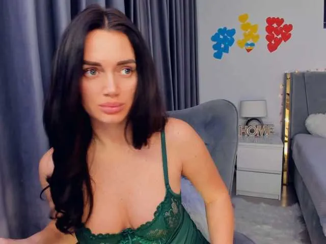 Live sex webcam photo for jessykm123 #290362796