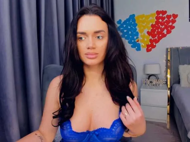 Live sex webcam photo for jessykm123 #290402314