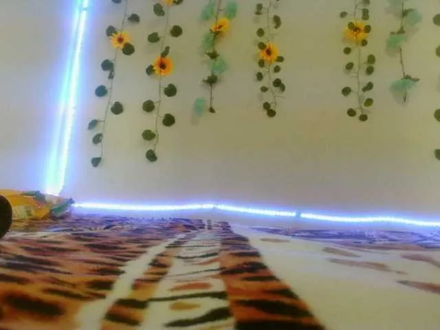 Live sex webcam photo for jesyyveryhot #274509121