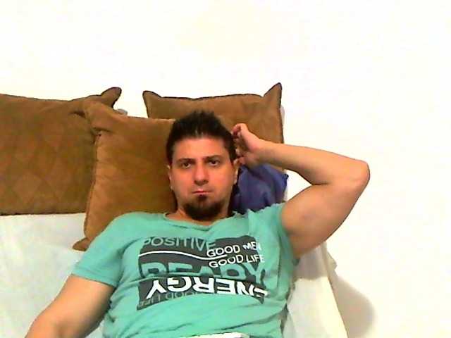 Live sex webcam photo for jeteveux1 #273404094