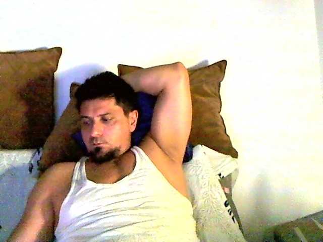 Live sex webcam photo for jeteveux1 #274121318