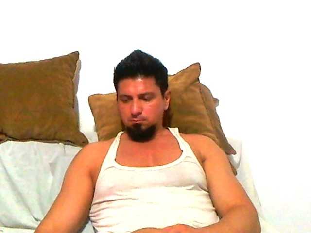 Live sex webcam photo for jeteveux1 #274415760