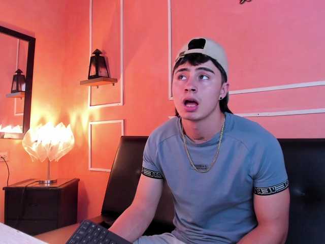 Live sex webcam photo for jhanking #276170537