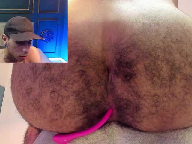 Live sex webcam photo for jharol-cardona #279915325