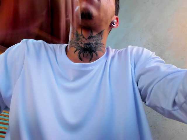 Live sex webcam photo for jharol-cardona #290240240