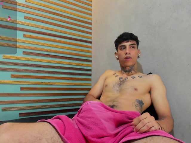 Live sex webcam photo for jharol-cardona #290874520